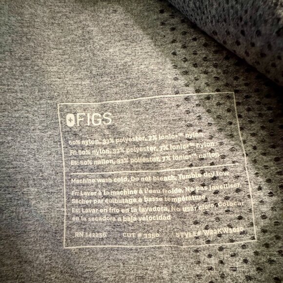 FIGS Salta Seamless Underscrub Long Sleeve Top in Graphite Gray | Size M - Picture 6 of 14